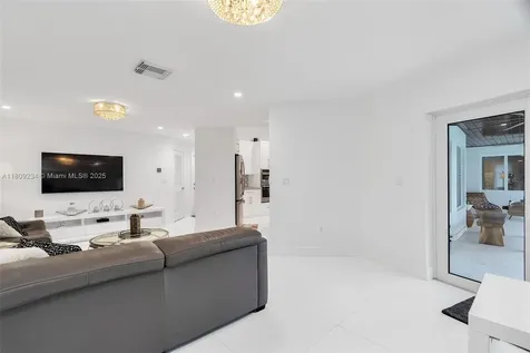 14318 SW 17th Street Miami FL 33175