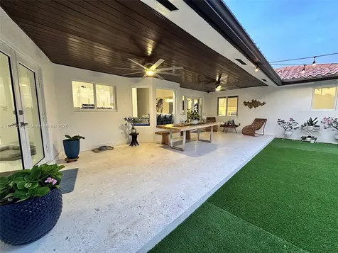 14318 SW 17th Street Miami FL 33175