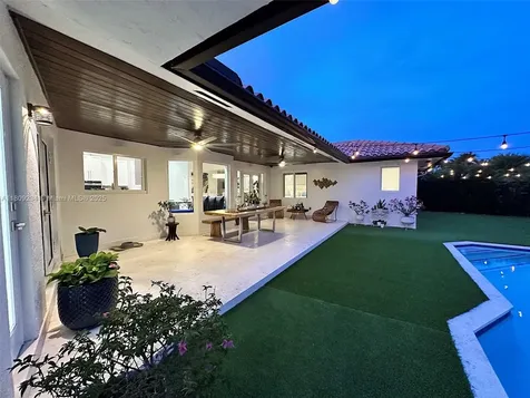 14318 SW 17th Street Miami FL 33175