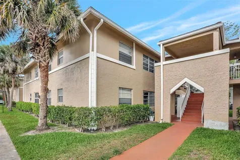 826 Twin Lakes Drive Coral Springs FL 33071