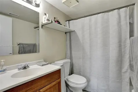 826 Twin Lakes Drive Coral Springs FL 33071