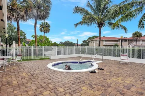 826 Twin Lakes Drive Coral Springs FL 33071