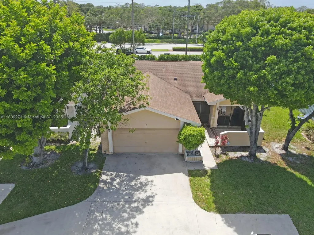 10 Afton Place Boynton Beach FL 33426