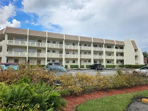 6850 R O Y A L Palm Bl Margate FL 33063