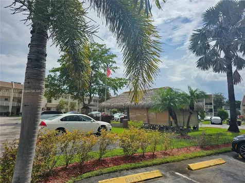 6850 R O Y A L Palm Bl Margate FL 33063