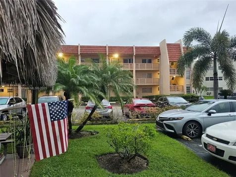 6850 R O Y A L Palm Bl Margate FL 33063