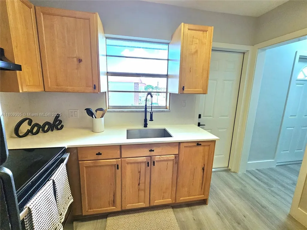 1490 NW 43rd Avenue Lauderhill FL 33313