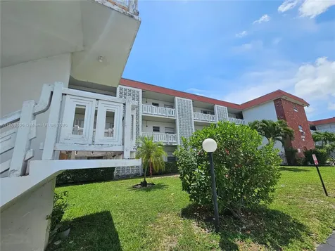 1490 NW 43rd Avenue Lauderhill FL 33313