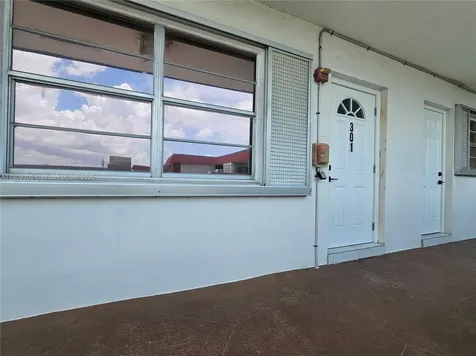 1490 NW 43rd Avenue Lauderhill FL 33313