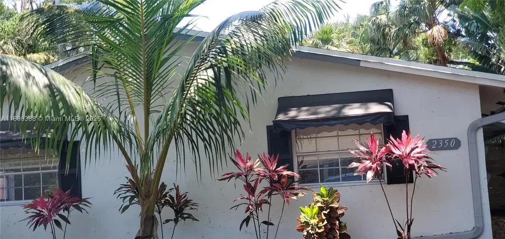 2350 SW 18th Terrace Fort Lauderdale FL 33315
