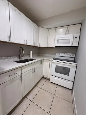 4705 NW 7th Street Miami FL 33126