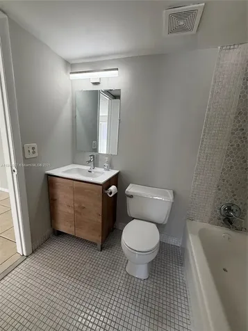4705 NW 7th Street Miami FL 33126