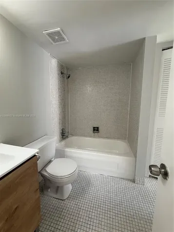 4705 NW 7th Street Miami FL 33126