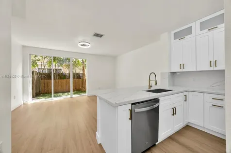 2928 SE 2nd Street Homestead FL 33033