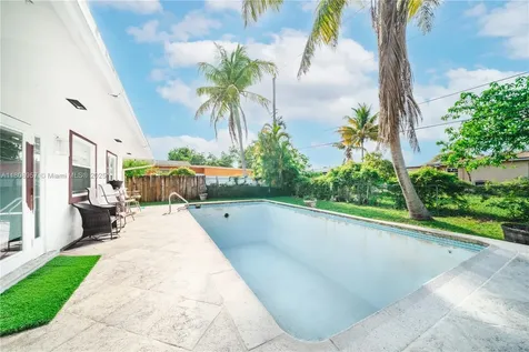 45 NW 188th Street Miami Gardens FL 33169