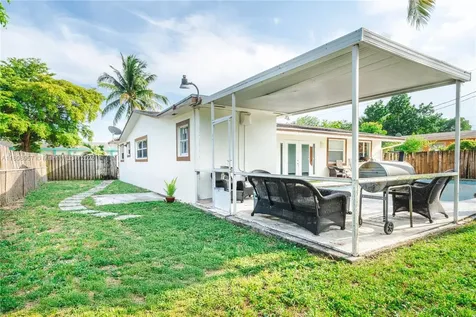 45 NW 188th Street Miami Gardens FL 33169