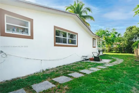 45 NW 188th Street Miami Gardens FL 33169