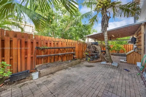 21519 SW 90th Avenue Cutler Bay FL 33189