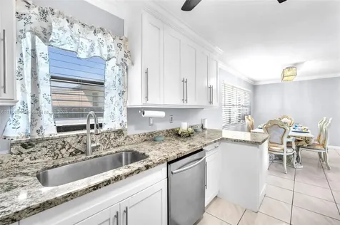1520 N 25th Avenue Hollywood FL 33020