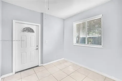 1520 N 25th Avenue Hollywood FL 33020