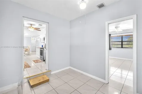 1520 N 25th Avenue Hollywood FL 33020