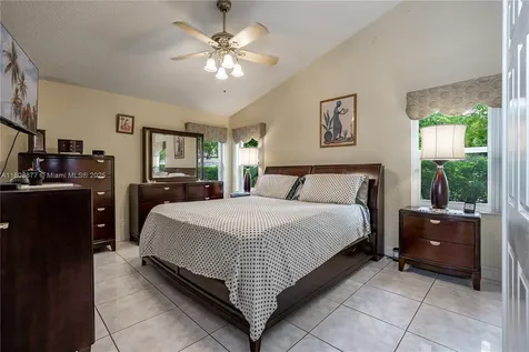 430 NW 107th Avenue Pembroke Pines FL 33026