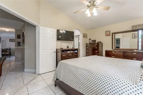 430 NW 107th Avenue Pembroke Pines FL 33026