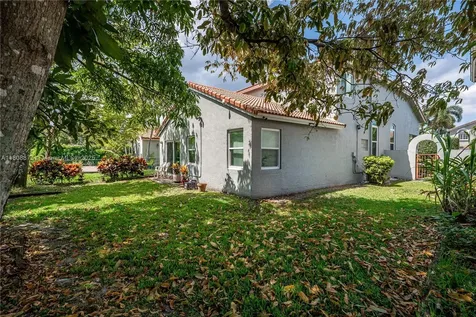 430 NW 107th Avenue Pembroke Pines FL 33026