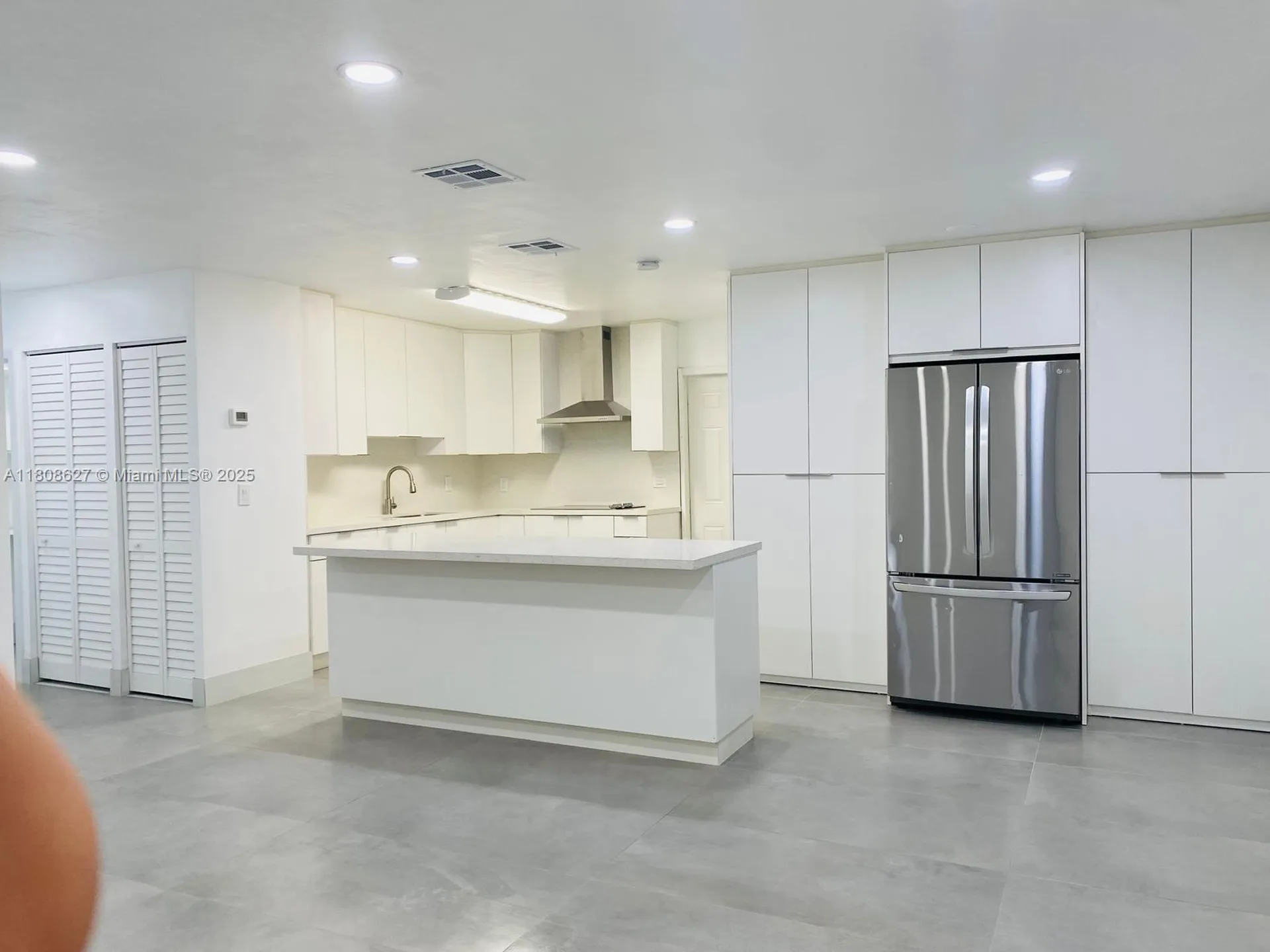 2820 NW 14th Court Fort Lauderdale FL 33311