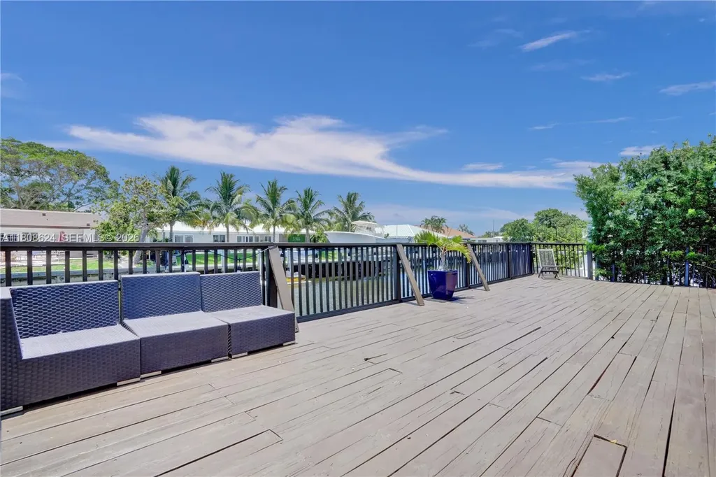 3100 NE 56th Court Fort Lauderdale FL 33308