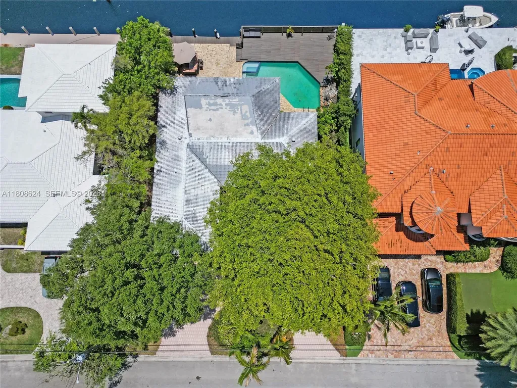 3100 NE 56th Court Fort Lauderdale FL 33308