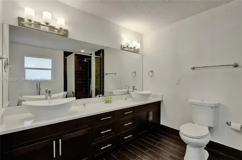 3100 NE 56th Court Fort Lauderdale FL 33308