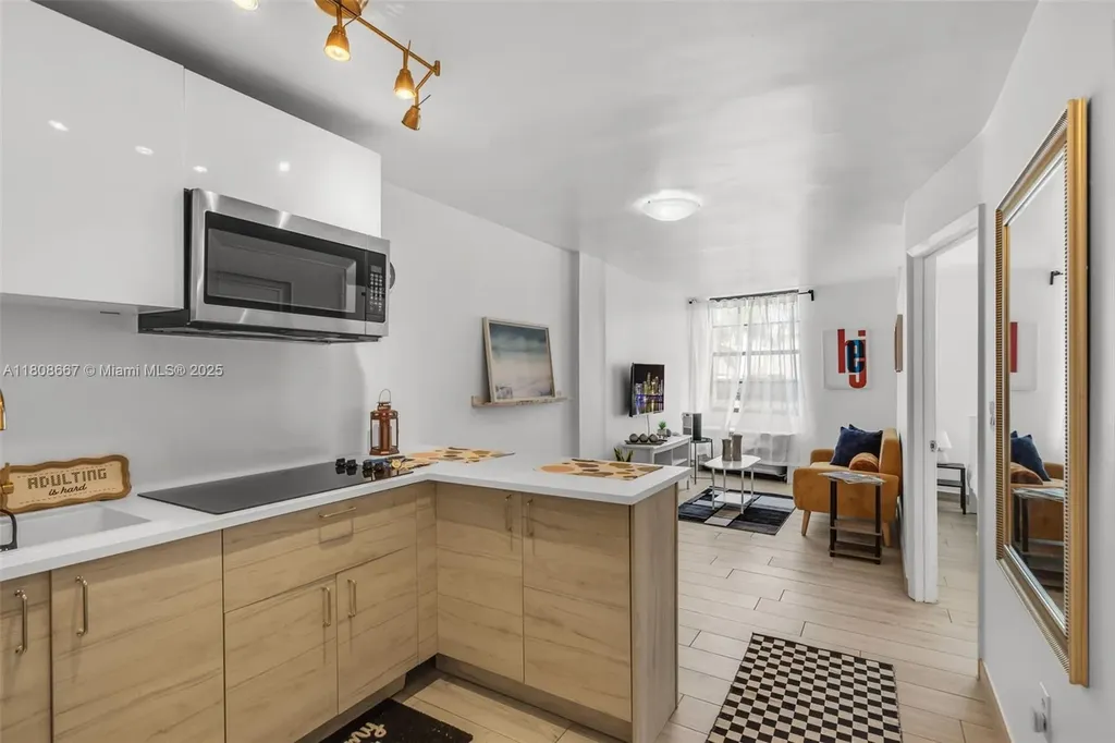 710 Washington Avenue Miami Beach FL 33139