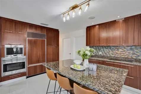 16001 Collins Avenue Sunny Isles Beach FL 33160