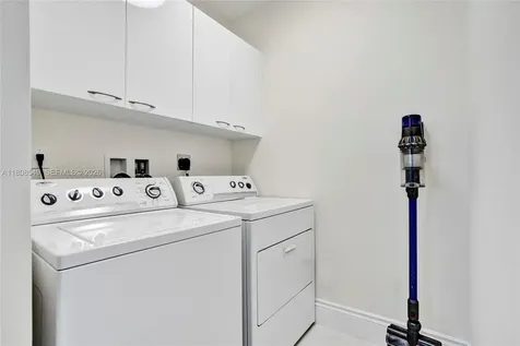 16001 Collins Avenue Sunny Isles Beach FL 33160