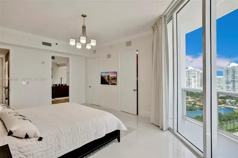 16001 Collins Avenue Sunny Isles Beach FL 33160
