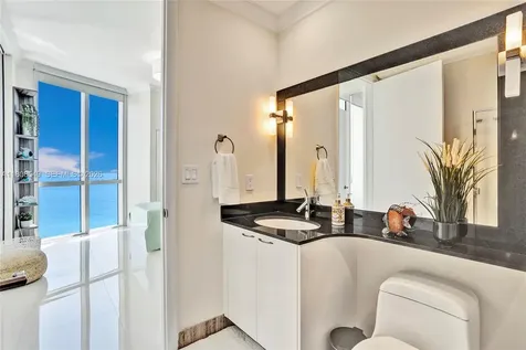 16001 Collins Avenue Sunny Isles Beach FL 33160