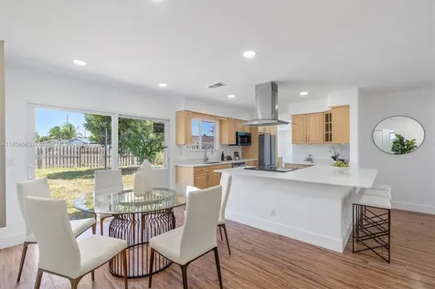 5492 Barnstead Circle Lake Worth FL 33463