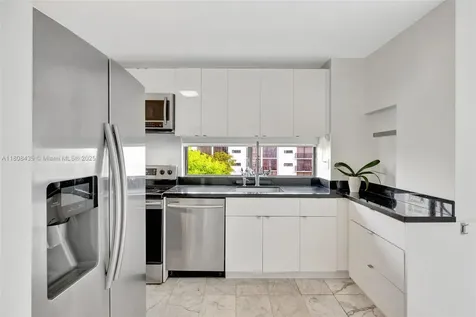 16919 N Bay Road Sunny Isles Beach FL 33160
