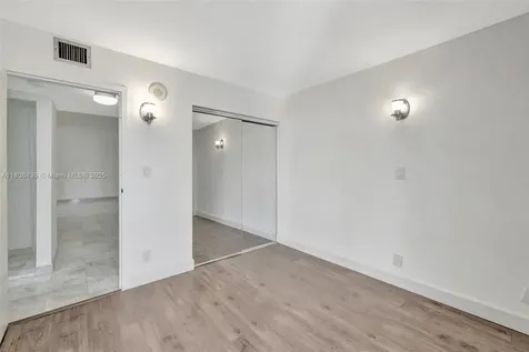 16919 N Bay Road Sunny Isles Beach FL 33160