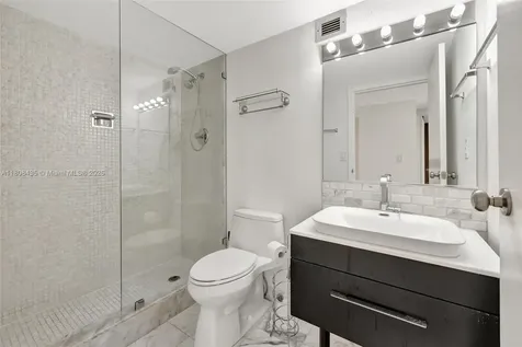 16919 N Bay Road Sunny Isles Beach FL 33160