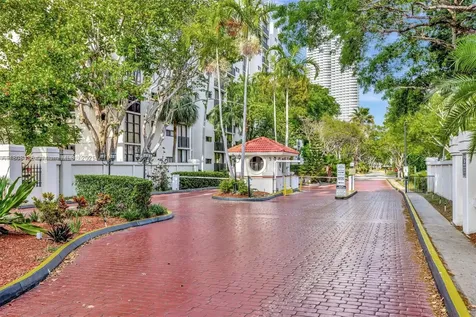 16919 N Bay Road Sunny Isles Beach FL 33160