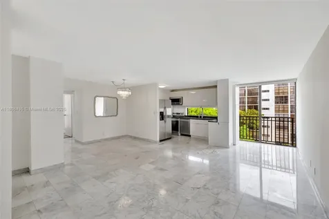 16919 N Bay Road Sunny Isles Beach FL 33160