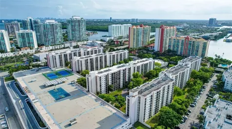 16919 N Bay Road Sunny Isles Beach FL 33160