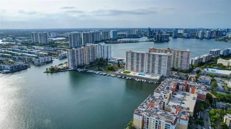 16919 N Bay Road Sunny Isles Beach FL 33160