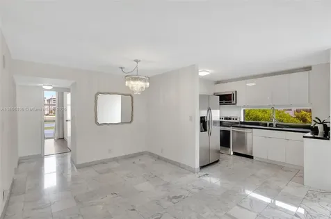 16919 N Bay Road Sunny Isles Beach FL 33160