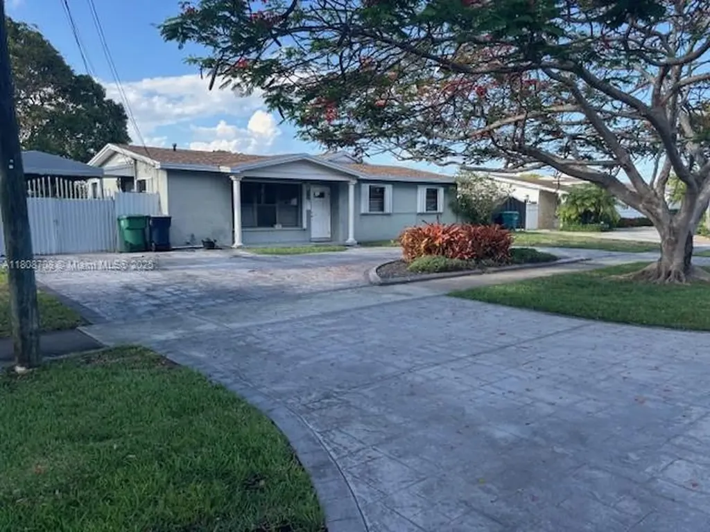 9301 SW 16th Street Miami FL 33165