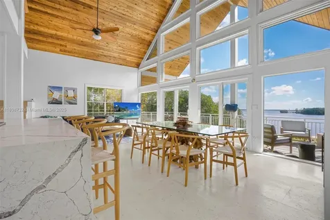 41 Mutiny Place Key Largo FL 33037