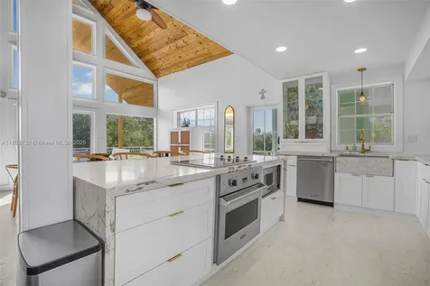41 Mutiny Place Key Largo FL 33037