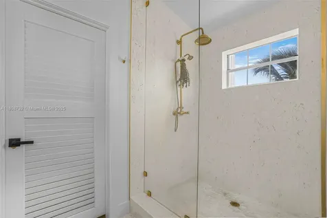 41 Mutiny Place Key Largo FL 33037